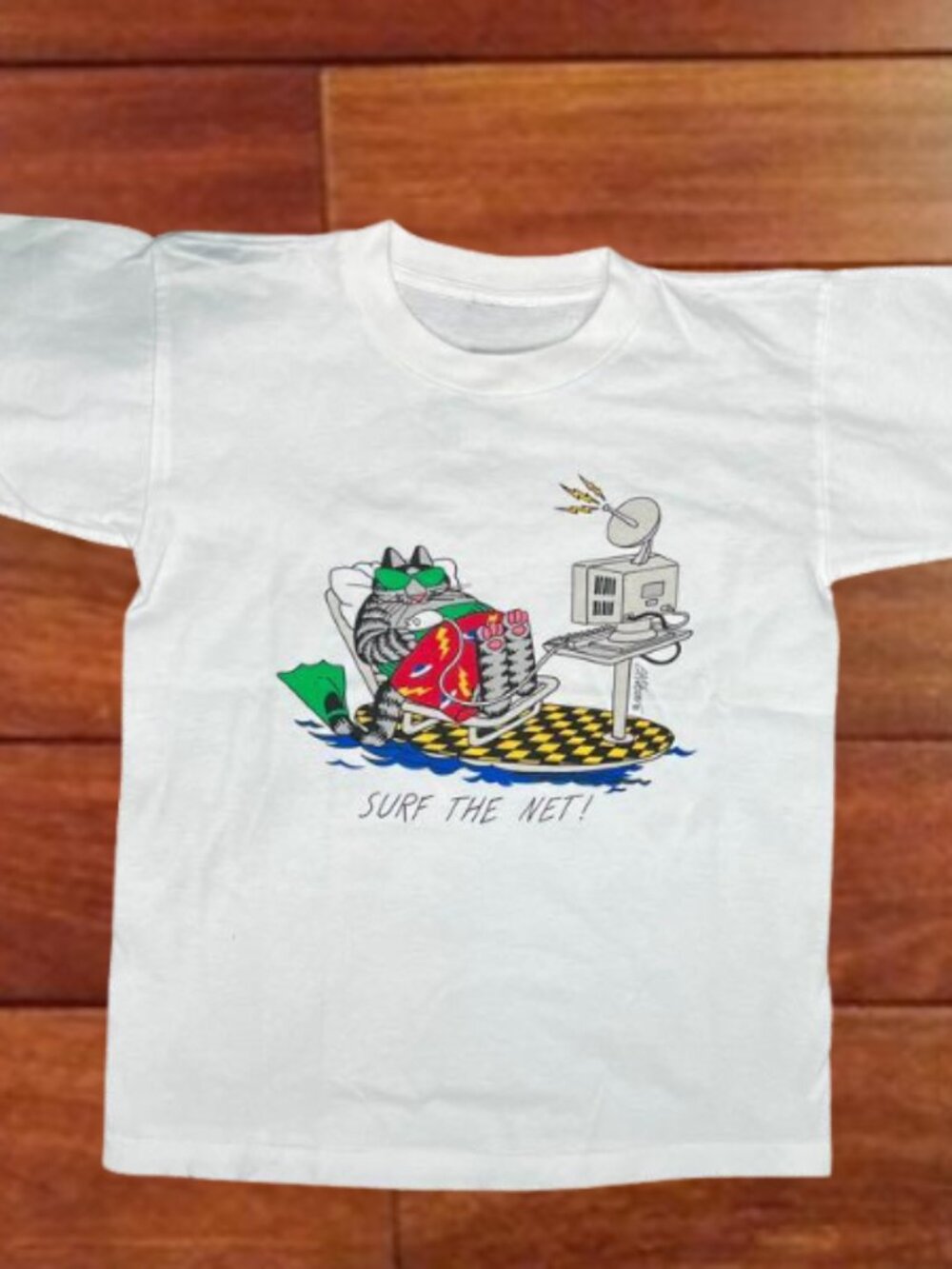 Retro Funny Cat Graphic Shirt - 'Surf The Net' Whimsical Animal Tee
